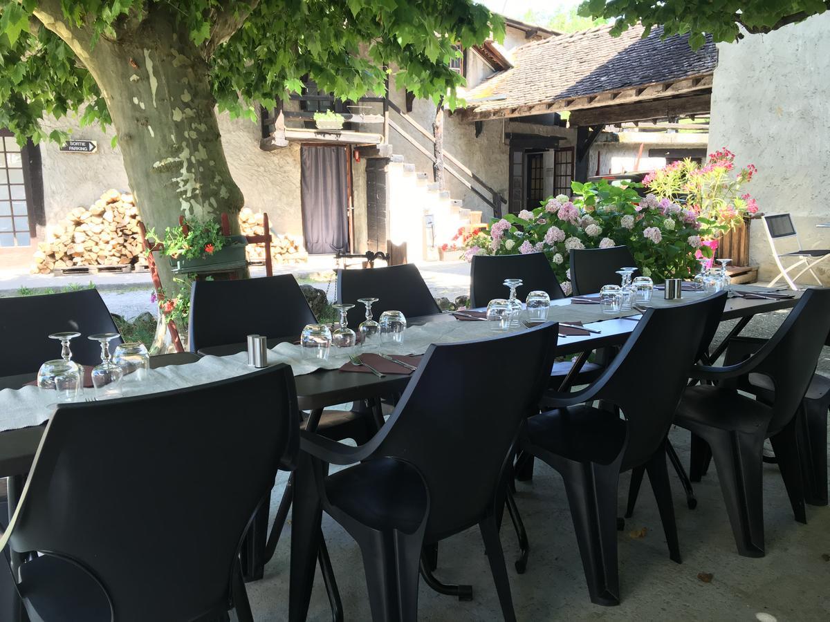 Le Relais Des Vieilles Postes Hotel Les Avenieres Exterior photo