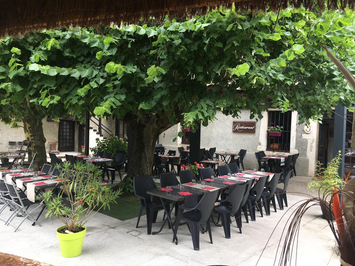 Le Relais Des Vieilles Postes Hotel Les Avenieres Exterior photo
