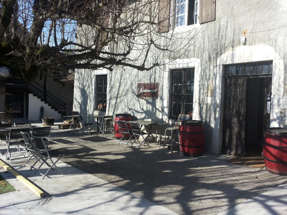 Le Relais Des Vieilles Postes Hotel Les Avenieres Exterior photo