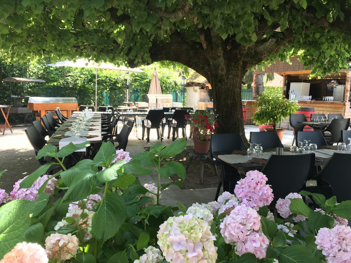 Le Relais Des Vieilles Postes Hotel Les Avenieres Exterior photo