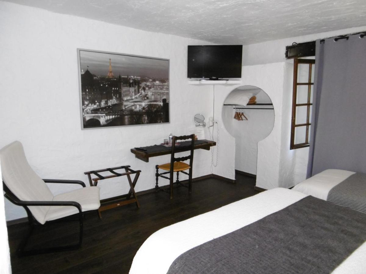 Le Relais Des Vieilles Postes Hotel Les Avenieres Exterior photo