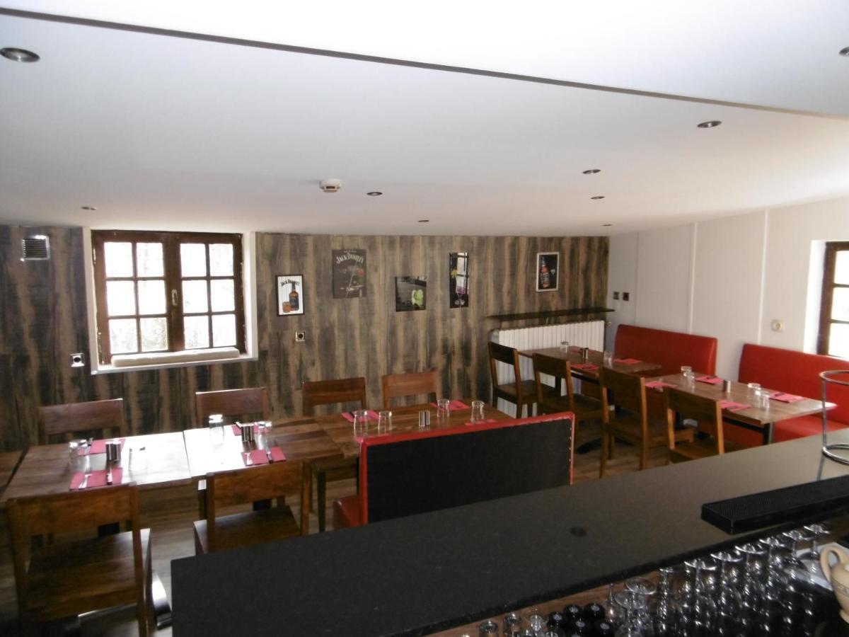 Le Relais Des Vieilles Postes Hotel Les Avenieres Exterior photo